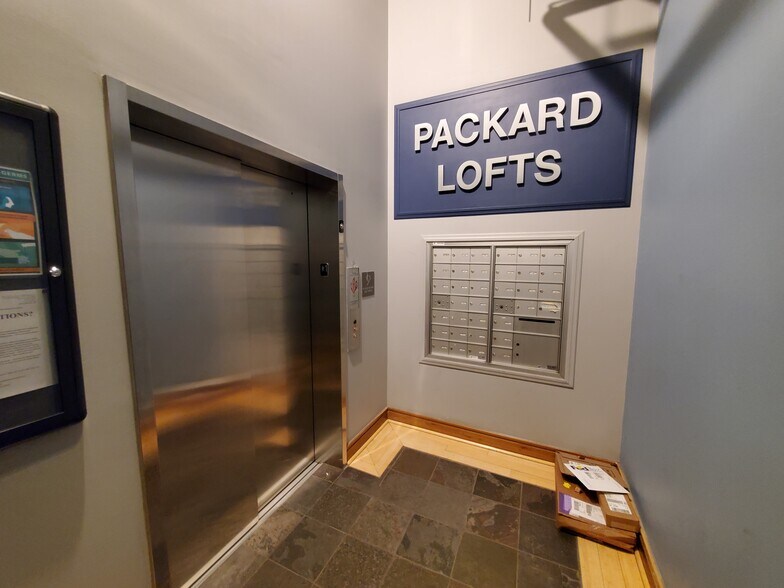 Building Photo - 411 N 22nd St