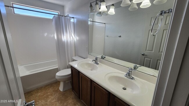 Building Photo - 4750 S Antonio