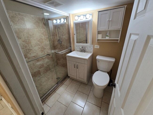 Building Photo - 185 Pick Ave