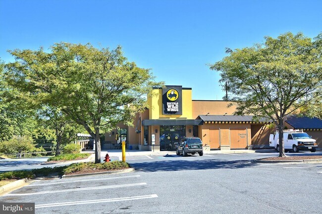 Building Photo - 217 Highland Ridge Ave