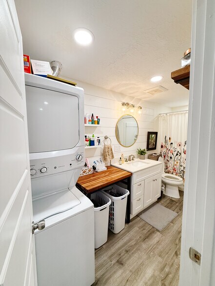 Building Photo - 12568 Ezra Cir Basement