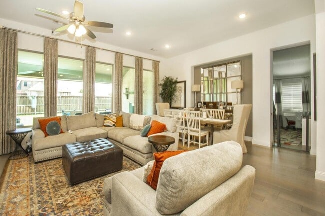 Building Photo - 1412 Via Toscana Ln