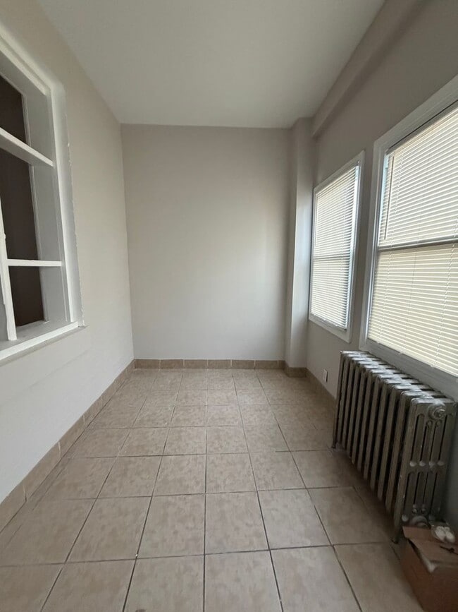 Building Photo - Section 8 approved! Newly renovated 4 bedroom, 1.5 bath