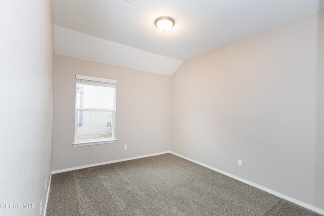 Building Photo - 1217 Golden Summer Pl