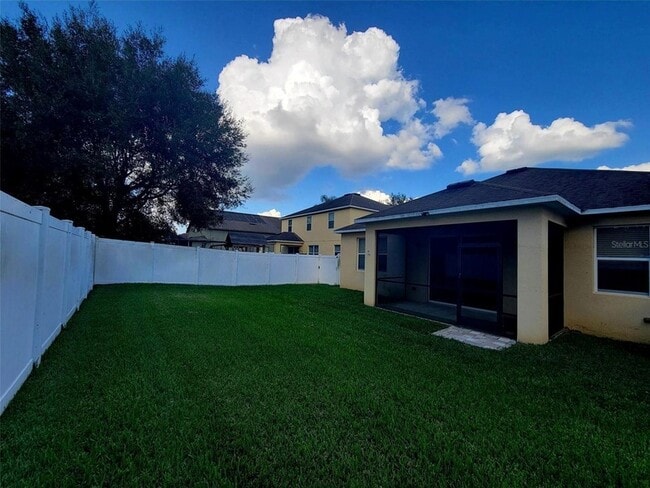 Building Photo - 412 Summerlyn Dr