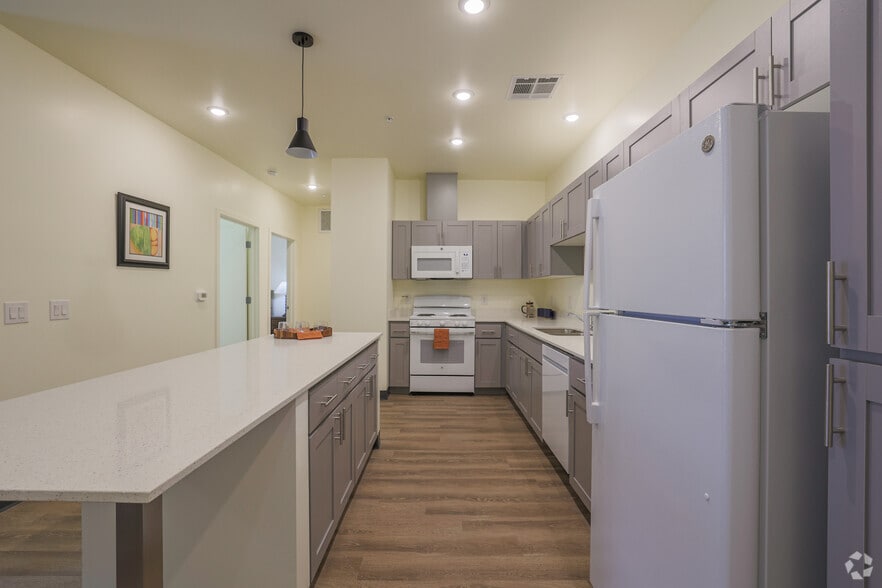 2BR, 1BA - 852SF - The Cascalote Senior Apartments