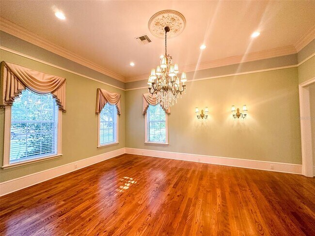 Building Photo - 6425 NW 202nd Pl