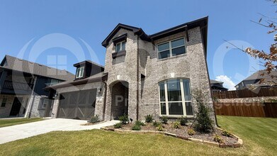 Building Photo - 1207 Peacock Ln