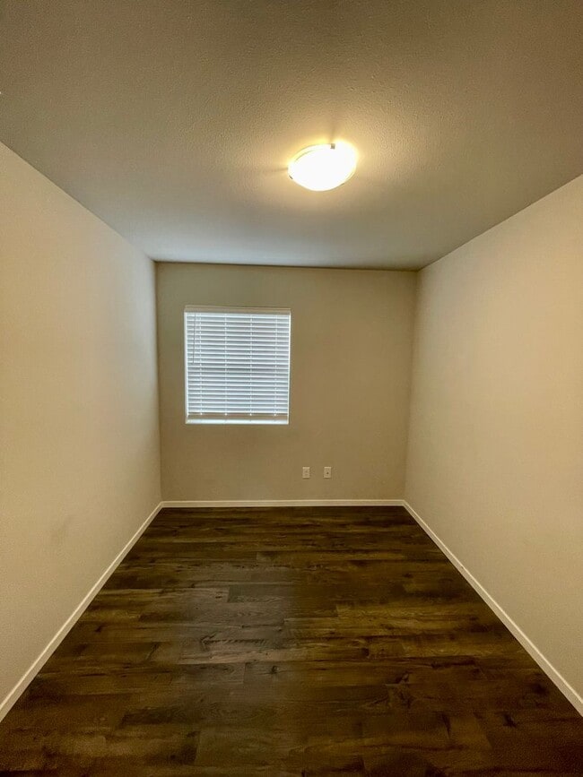 Building Photo - Welcome to your dream home in Cle Elum!