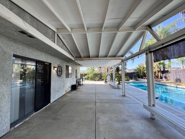 Building Photo - Spacious 3 Bedroom Menifee Home with Bonus...