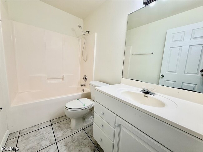 Building Photo - 4737 28th St SW