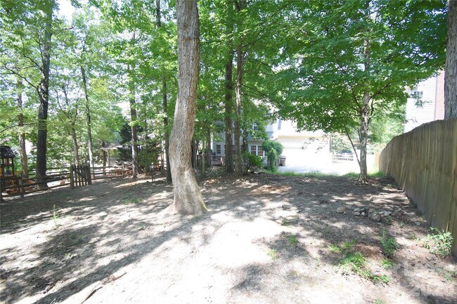 Building Photo - 3704 Wind Ridge Pl