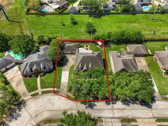 Building Photo - 1223 Hawkhill Dr
