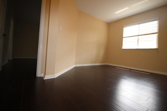Building Photo - 6602 Sandy Bank Terrace