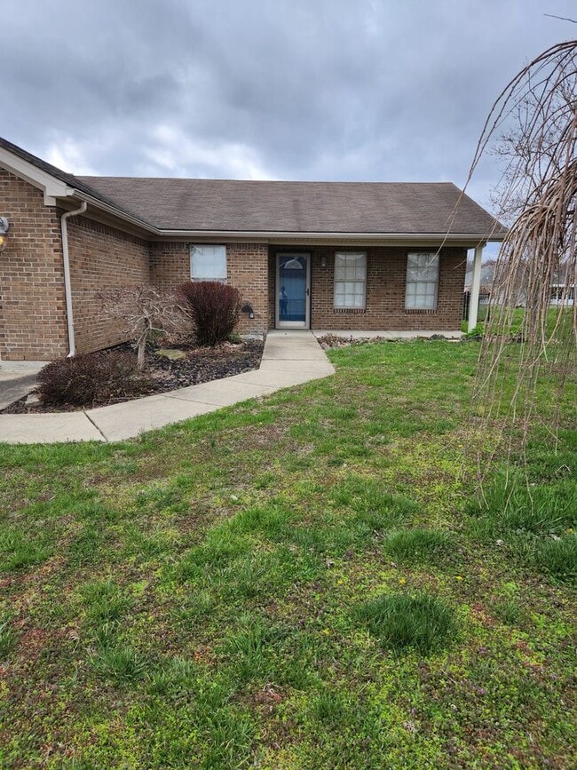 Building Photo - Beautiful Ranch Home