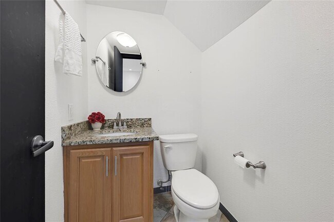 Building Photo - 4960 Milwee St