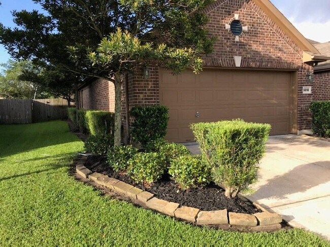 Building Photo - 6018 Orchard Trail Dr