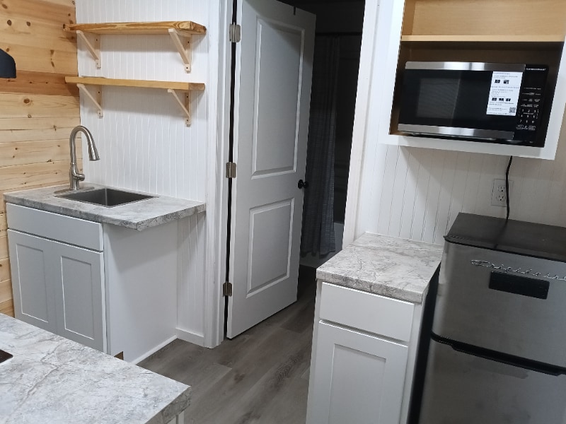 Building Photo - 715 Coulee Kinney Dr