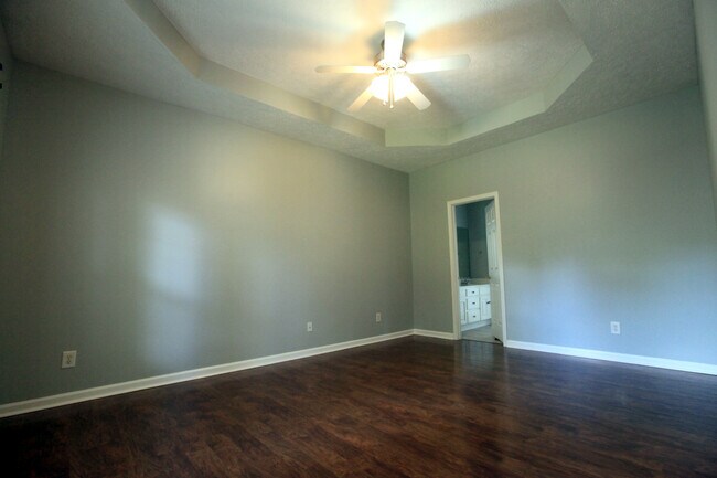 Building Photo - 2105 Academy Way