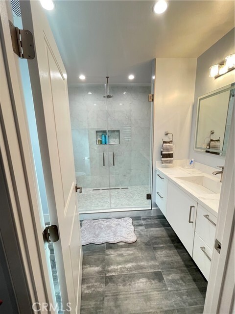 Building Photo - 11568 Newcastle Ave