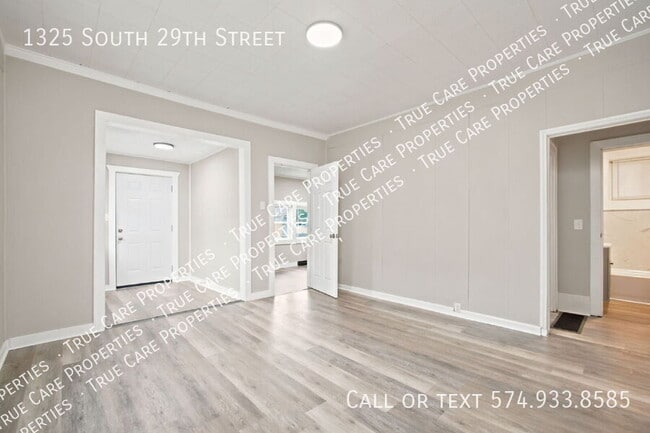 Building Photo - 1325 S 29th St