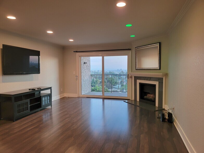 Living Room - 1707 Micheltorena St