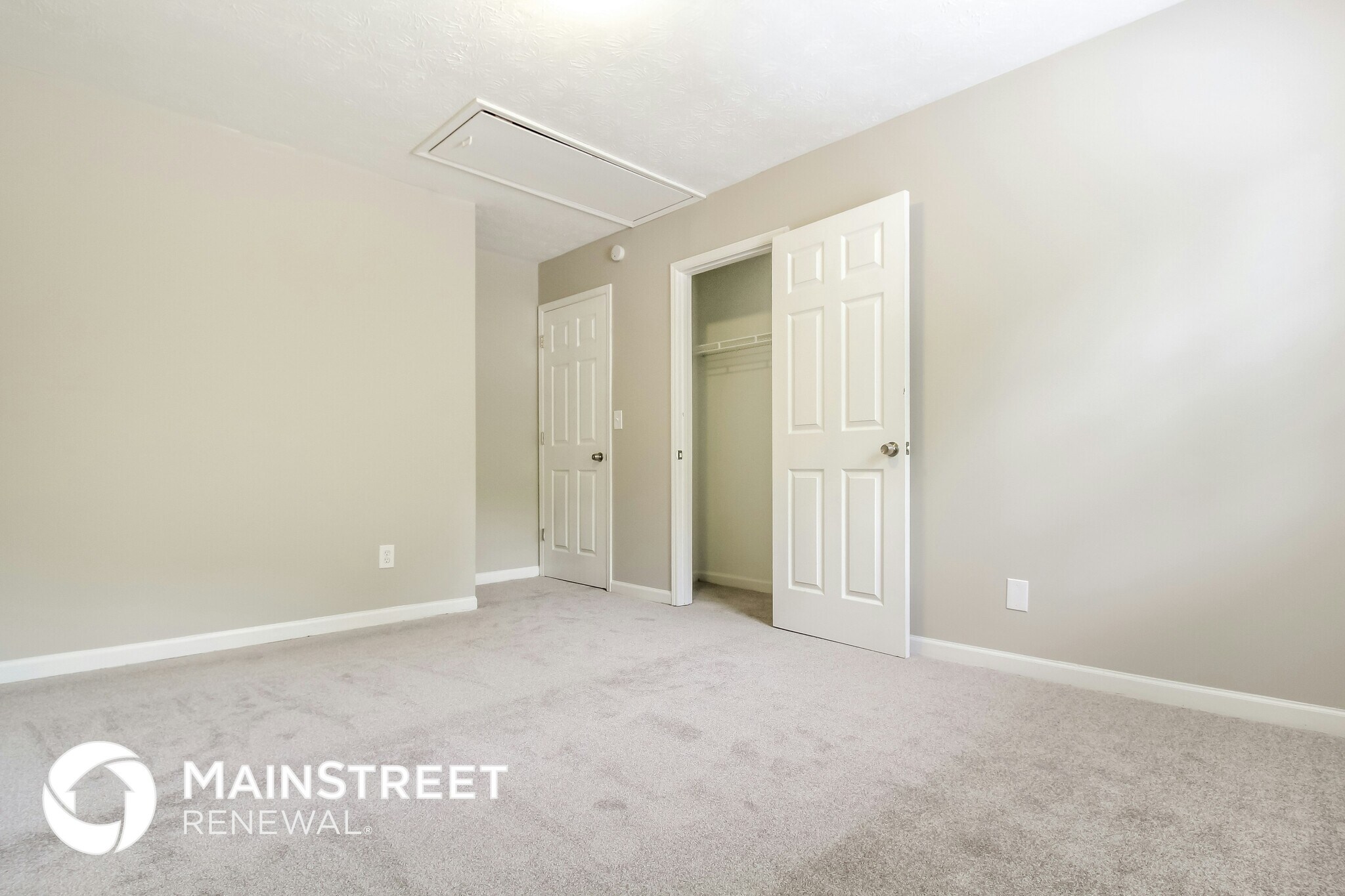 Building Photo - 1320 Howard Way