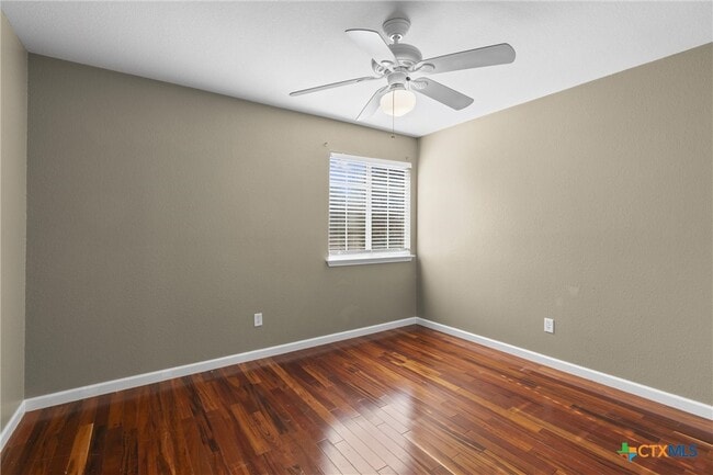 Building Photo - 2012 Huxley Ln