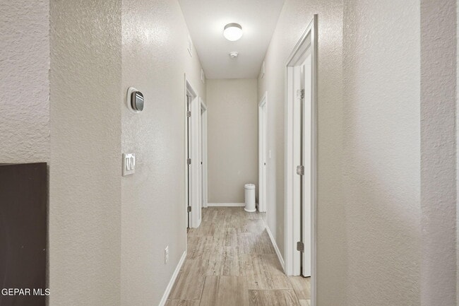 Building Photo - 13748 Villa Vista Ave