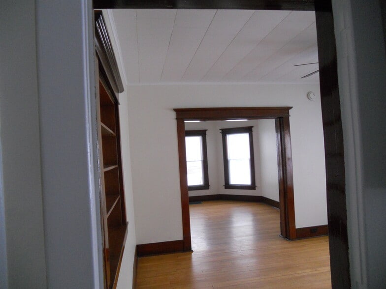 Building Photo - 21 Beech St