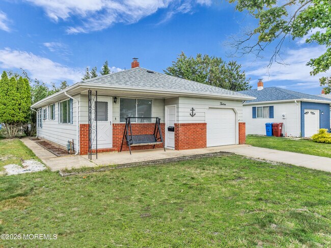 Building Photo - 12 Montego St