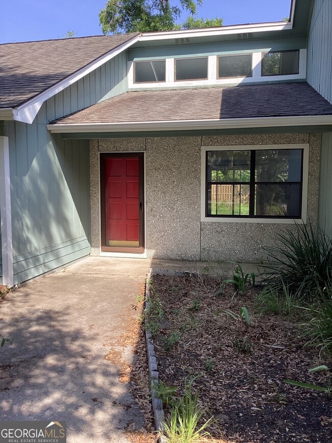 Building Photo - 2902 Plantation Dr