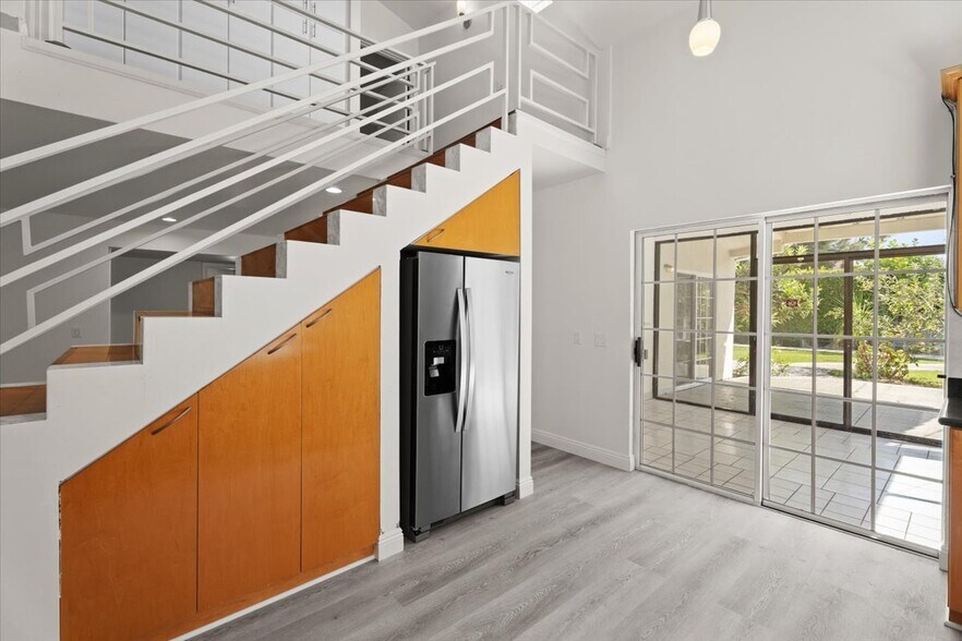Building Photo - 2138 Midvale Ave
