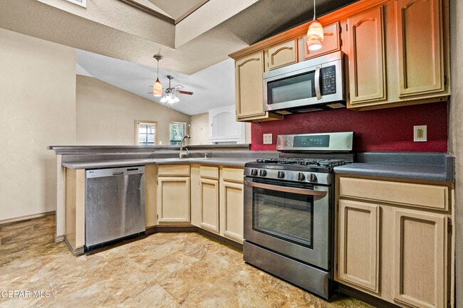 Building Photo - 14069 Lago Seco Dr