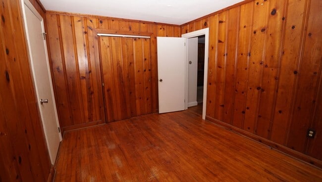 Building Photo - 14 Tallman St