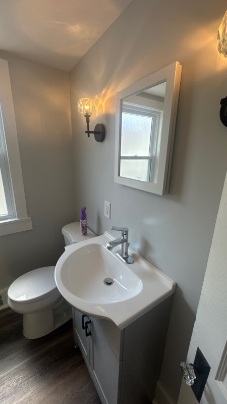 Building Photo - 261 Navigation St