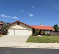 Building Photo - COZY POOL HOME IN SUNNYMEAD RANCH