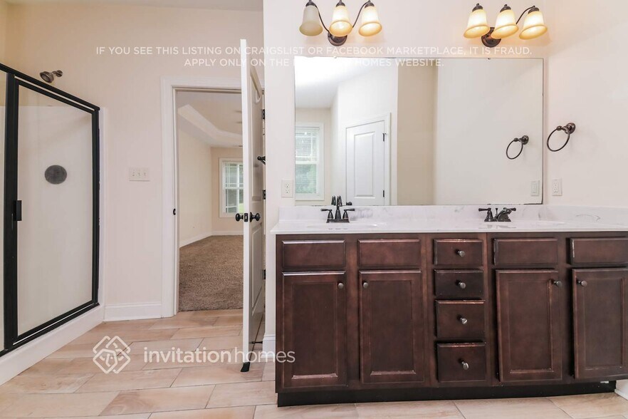 Building Photo - 126 Langdon Pointe Dr