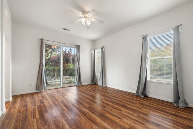 Building Photo - 10440 Arbor Way