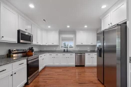 Building Photo - 7063 Brady Dr
