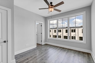 Building Photo - 1112 River Frk Wy