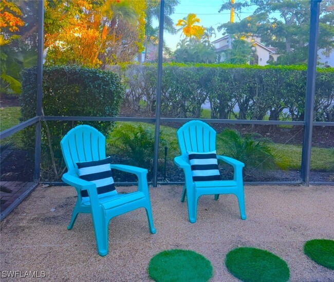 Building Photo - 2125 Marina Dr