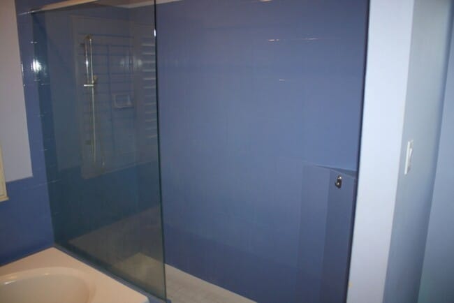 Building Photo - Beautiful 3 Bedroom two Bath