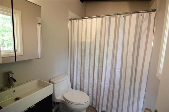 Building Photo - 2950 Ridgelock Ct