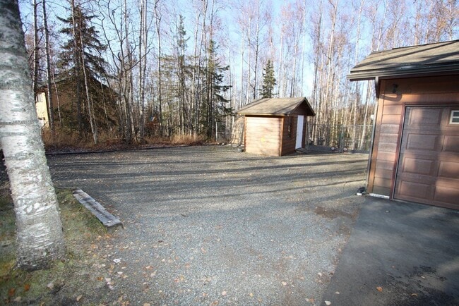 Building Photo - 23827 Chandelle Dr