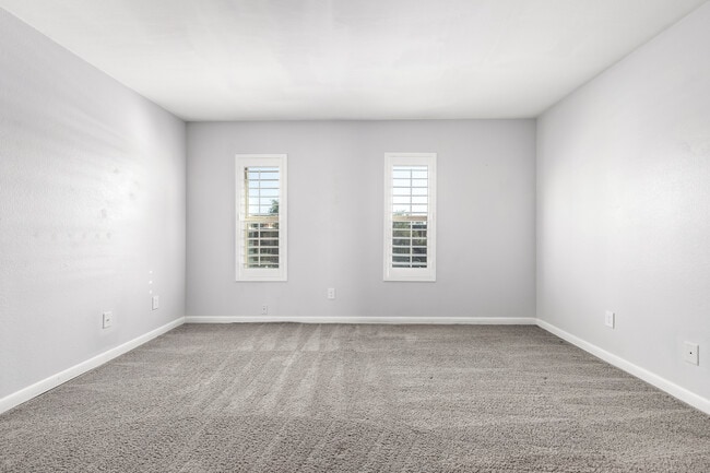 Building Photo - 4938 N 74th St