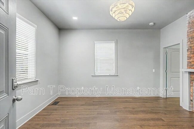 Building Photo - 638 E 37th St