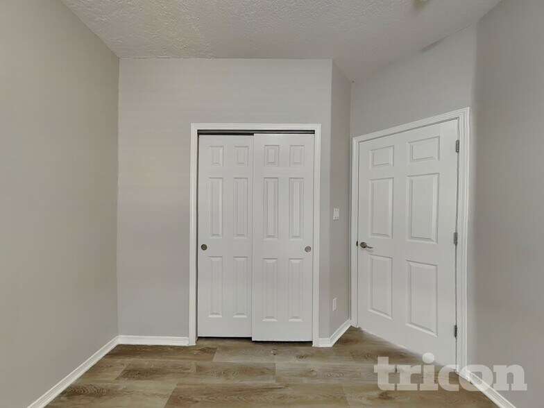 Building Photo - 7124 Cuchillo Rd NW