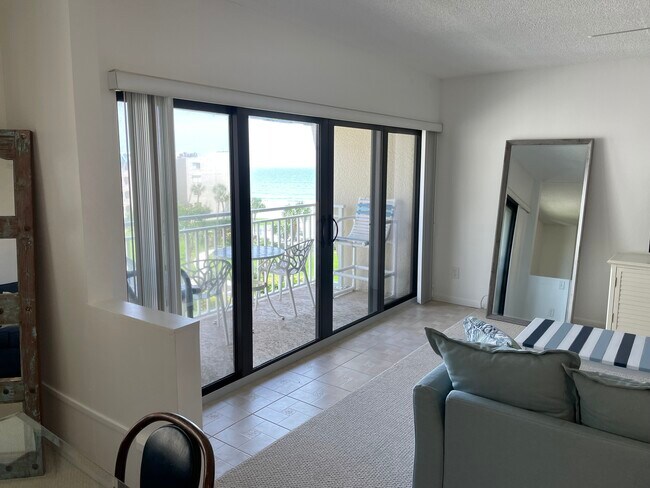 Balcony - 4501 S Atlantic Ave