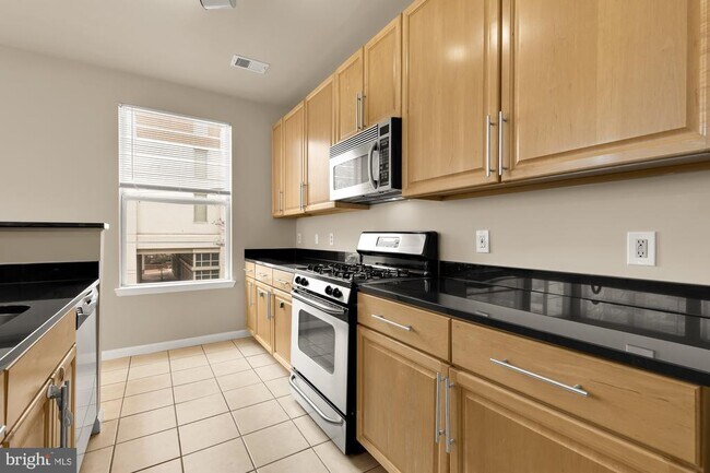 Building Photo - 1201 East-West Hwy